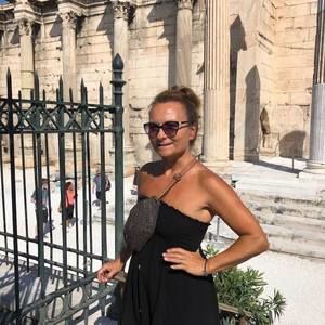 Meet your Posher, Mercedes